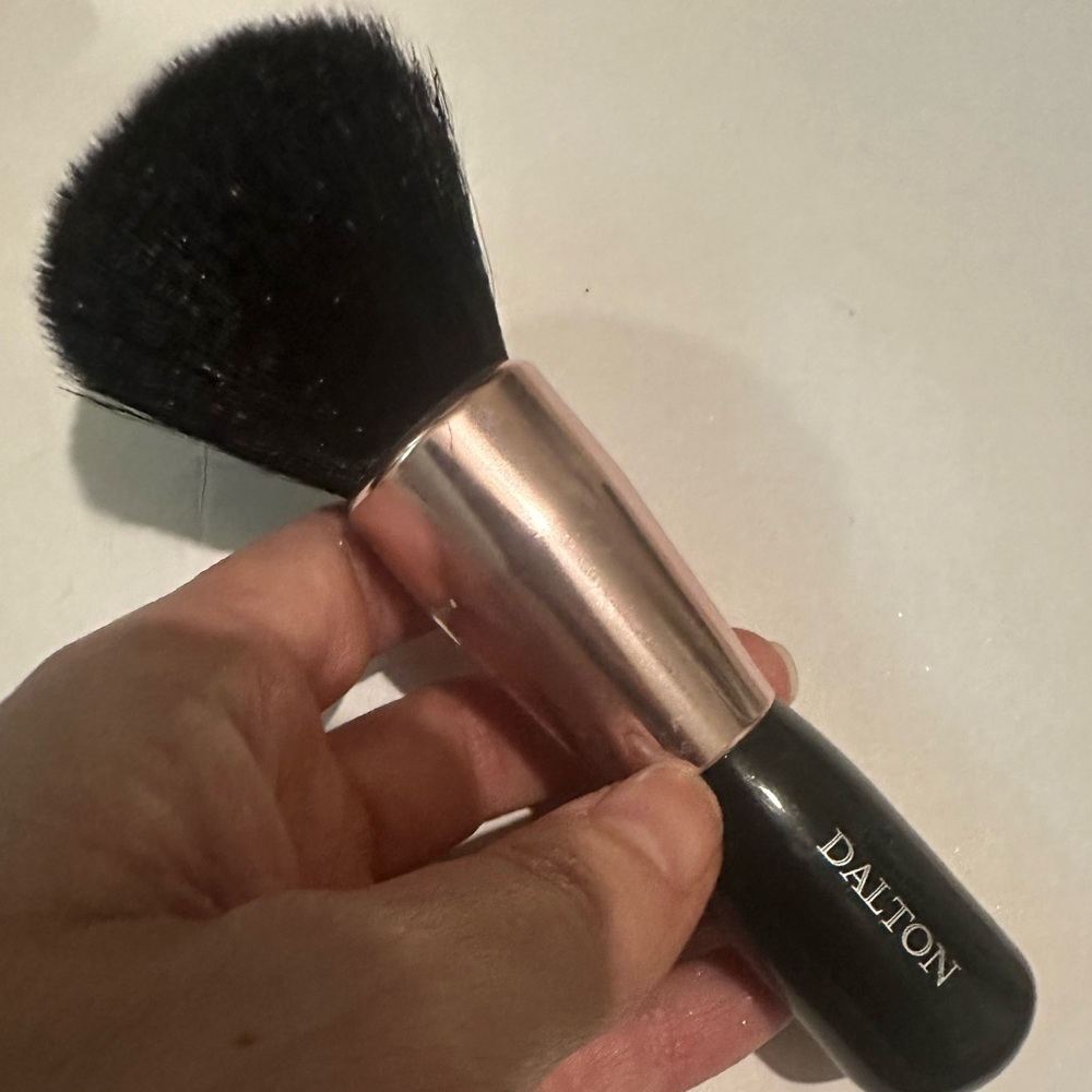Dalton Makeup Brush